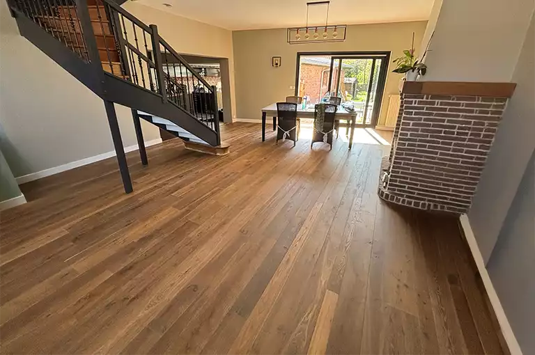 Pose d'un parquet Coriandre 3 largeurs – 40 m² à Tourmignies